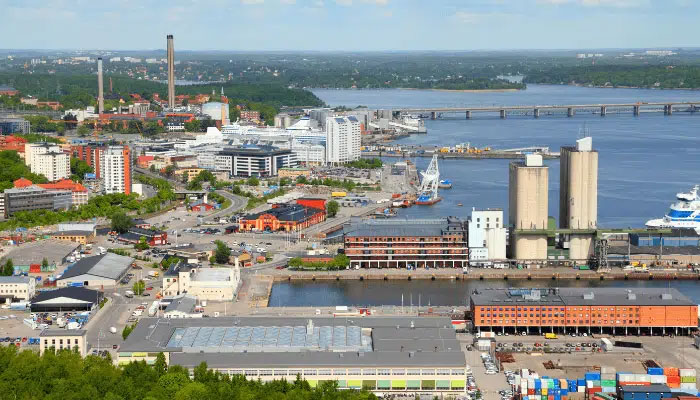 بندر ارسال بار دریایی سوئد